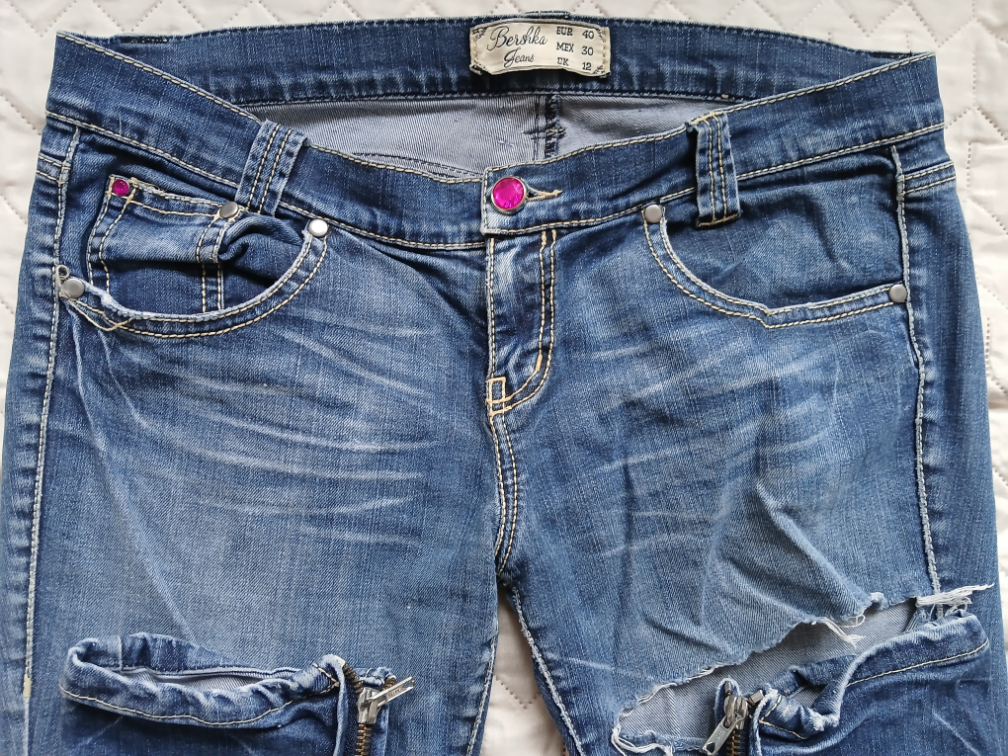 Bershka teksas iscepane farmerke, 40-42 slika #3