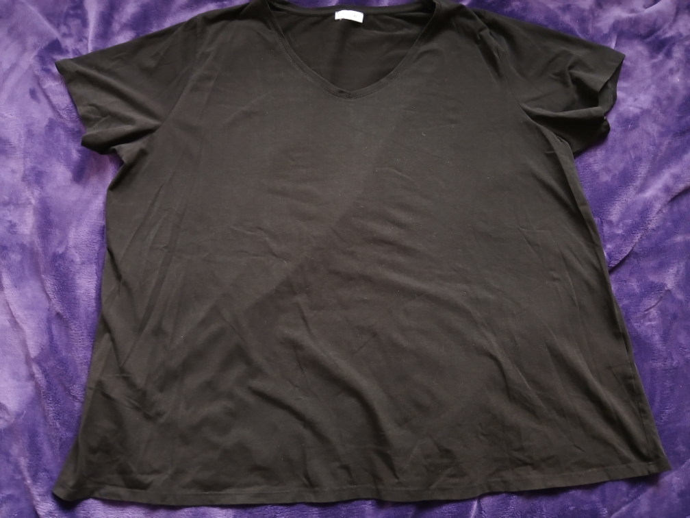 C&A Yessica crna majica na V izrez,56-58 - 2XL-3XL slika #1