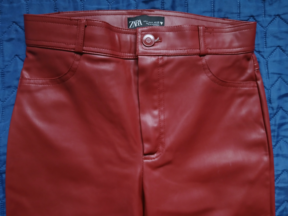 Zara crvene-bordo kozne pantalone kao nove, S slika #2