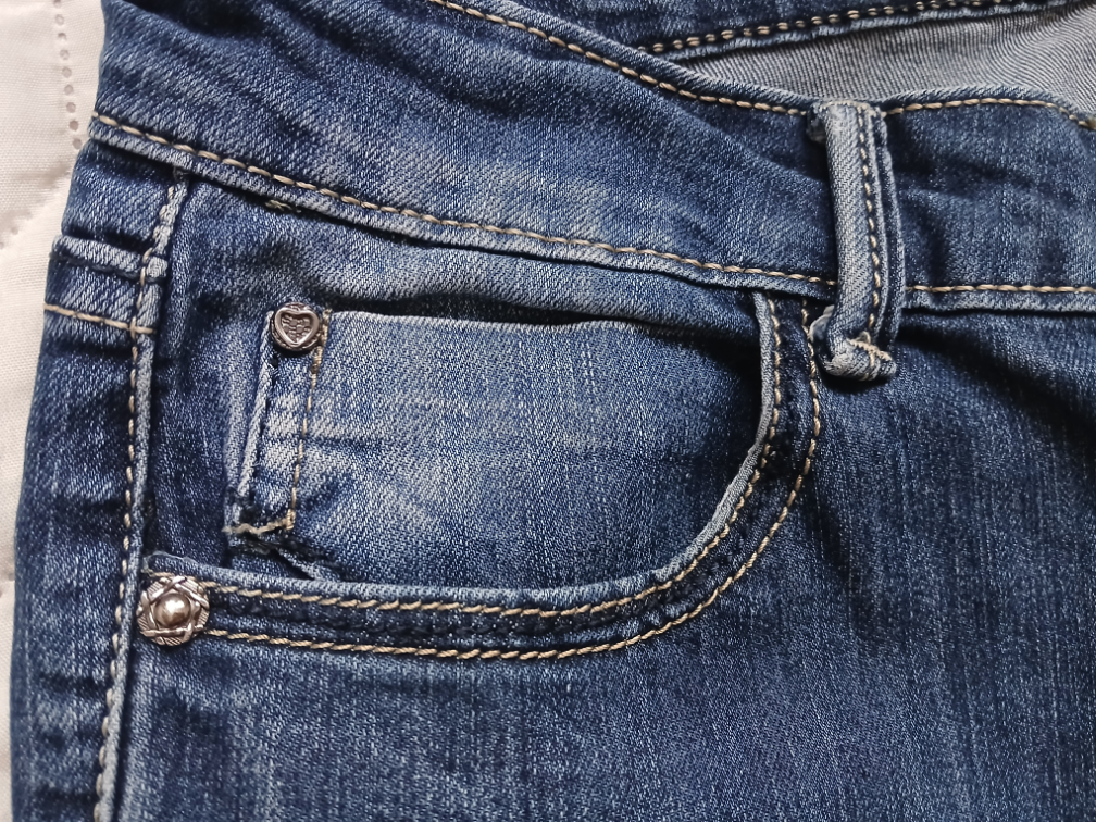 Teksas farmerke sa prelepim detaljima, L slika #3