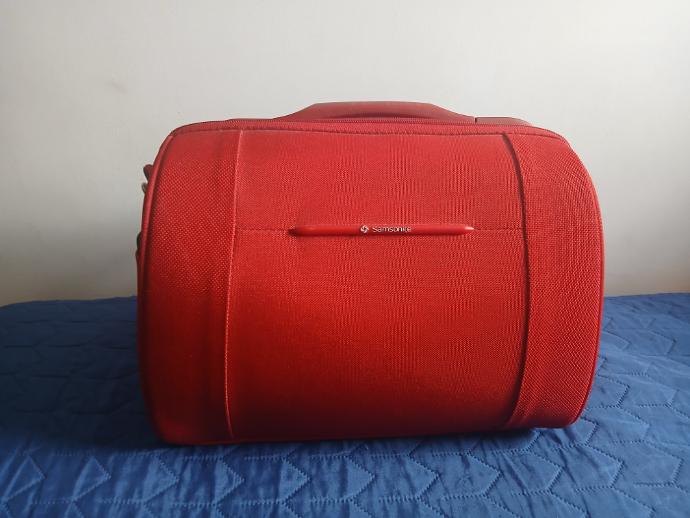 Samsonite crveni neseser - rucni prtljag za avion slika #1
