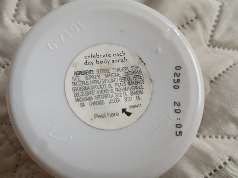 Ritual of Sakura body scrub/piling za telo slika #4