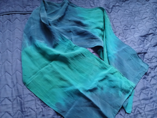 Tirkizna-plava svilena marama - esarpa