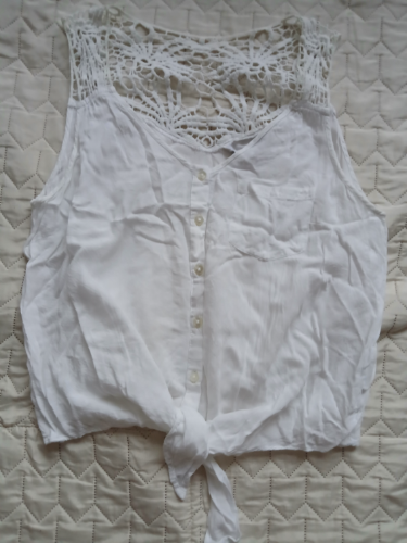 Nova Tally Weijl bela kosuljica sa vezom, 40