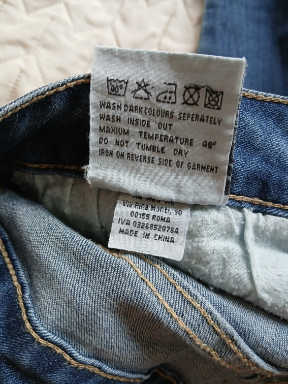 Italijanske teksas farmerke secenih nogavica, L-XL slika #4