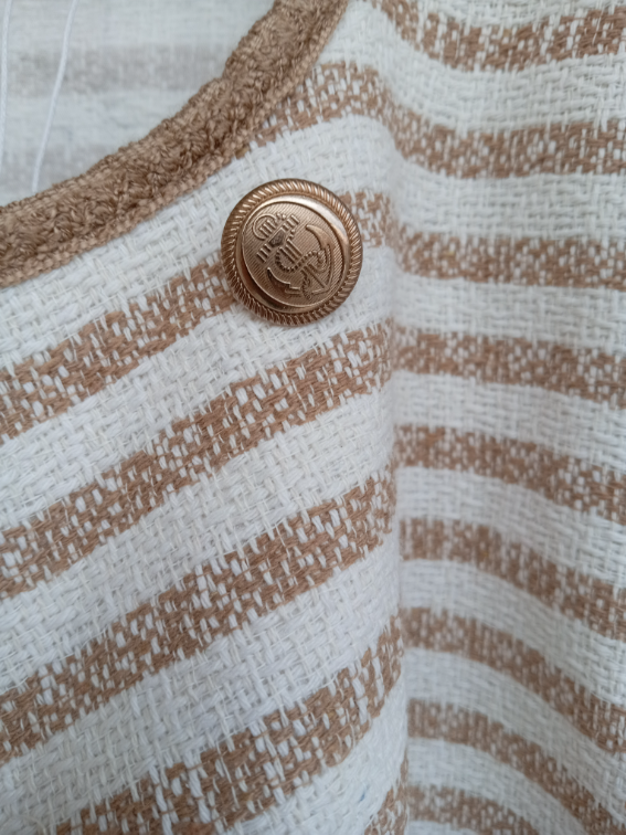 Reserved jaknica slika #5