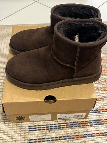 Original Ugg classic mini🤎