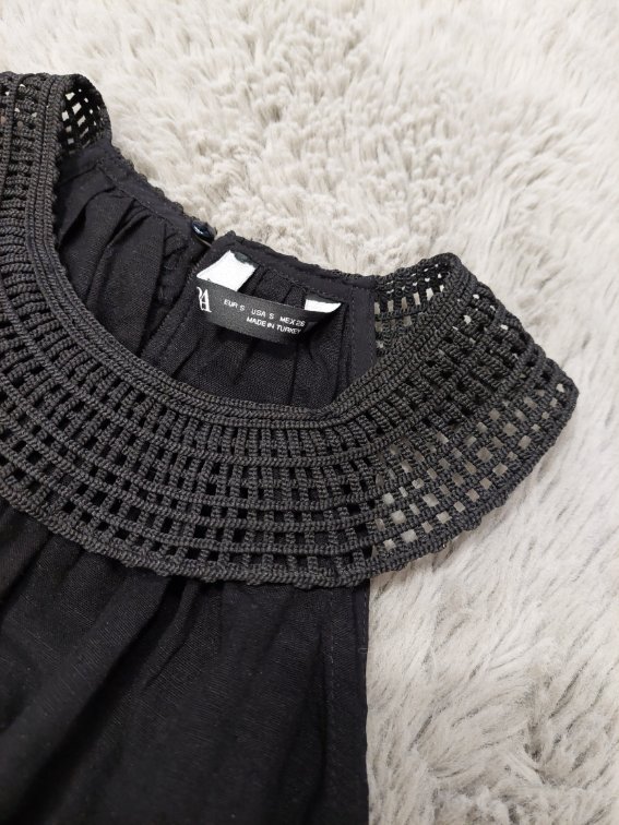 ZARA crna bluza sa pletenim okovratnikom slika #4