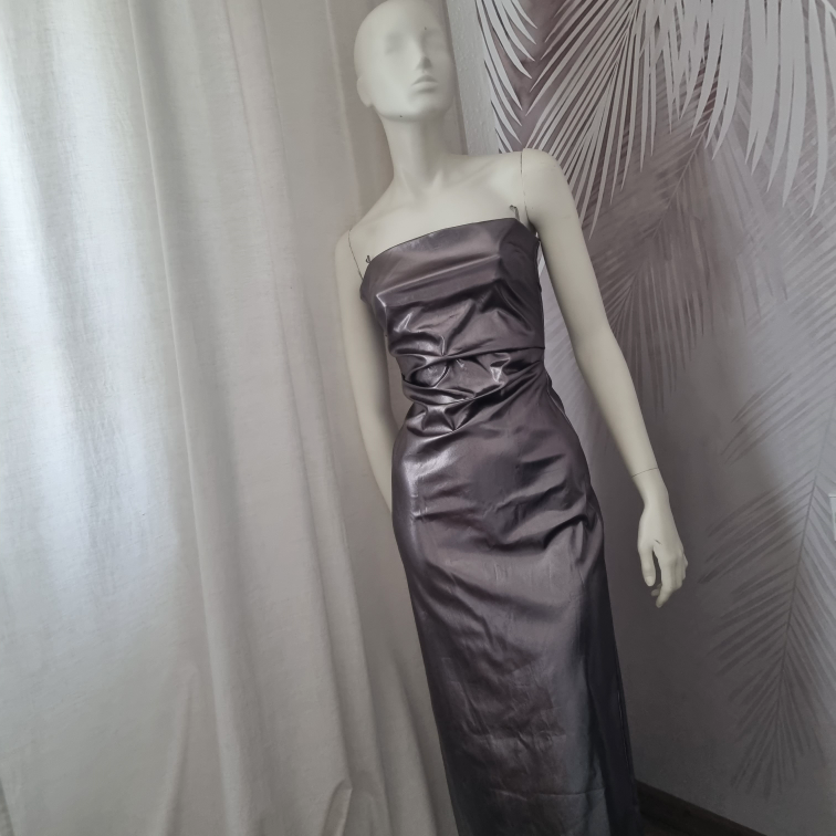 NOVA Zara midi haljina – srebrni sjajni materijal  slika #5