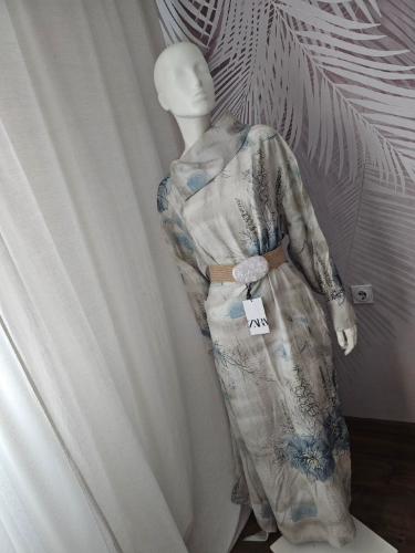 Nova sa etiketom Zara haljina XL vel