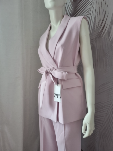 Nov Zara komplet prsluk sa kaisem bebi roze M/L thumbnail #3