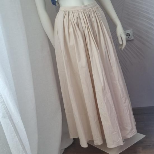 ✨ Nova Zara midi suknja sa etiketom – M ✨