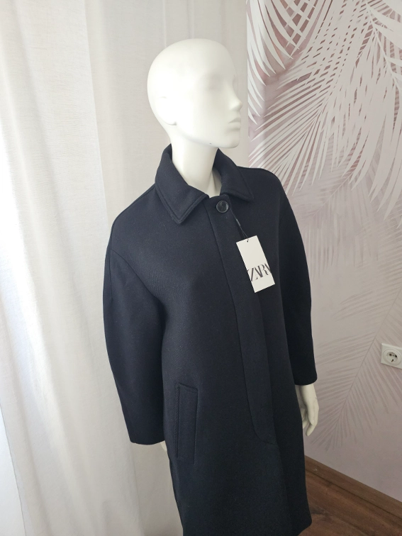 Nov sa etiketom crni Zara kaput  slika #4