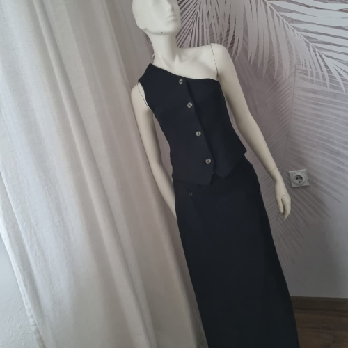 Nov Zara komplet sa procentom lana S vel 