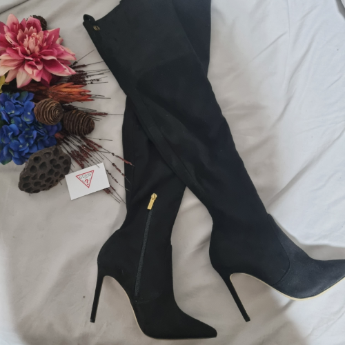 Nove u kutiji Guess cizme preko kolena 37
