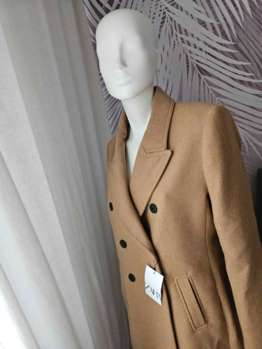 Nov Zara kaput S vel 