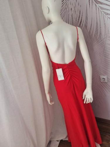 Predivna Zara haljina maxi duzine sa golim ledjima