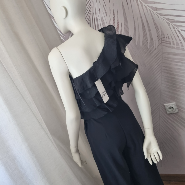Nov Zara kombinezon sa karnericima Xs vel slika #4