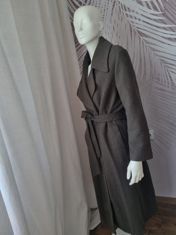 Nov Zara maslinasti kaput XL odg i za XXL slika #2