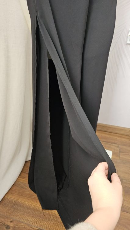 Nove Zara pantalone sa prorezima sa strane slika #1