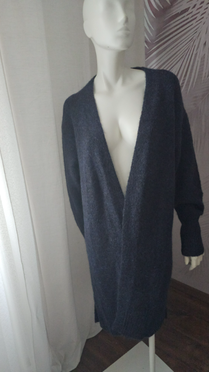 Nov sa etiketom Zara deblji teget kardigan  slika #4