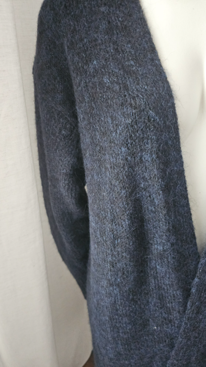 Nov sa etiketom Zara deblji teget kardigan  slika #3