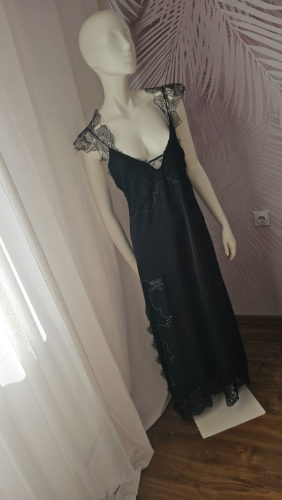 Nova luksuzna Zara haljina sa cipkom S