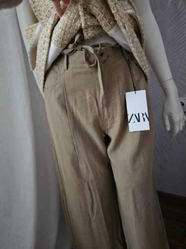Nove Zara lagane letnje pantalone Xs vel
