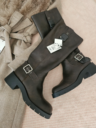 Nove Zara čizme 40 vel 26cm ug 