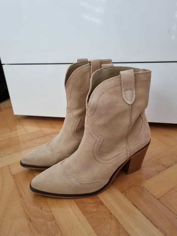 Stradivarius kozne kaubojke slika #1