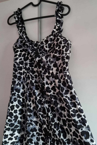 Zara midi haljina