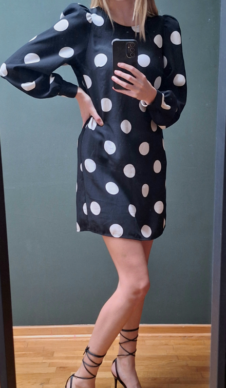 H&M haljina na tufne slika #1