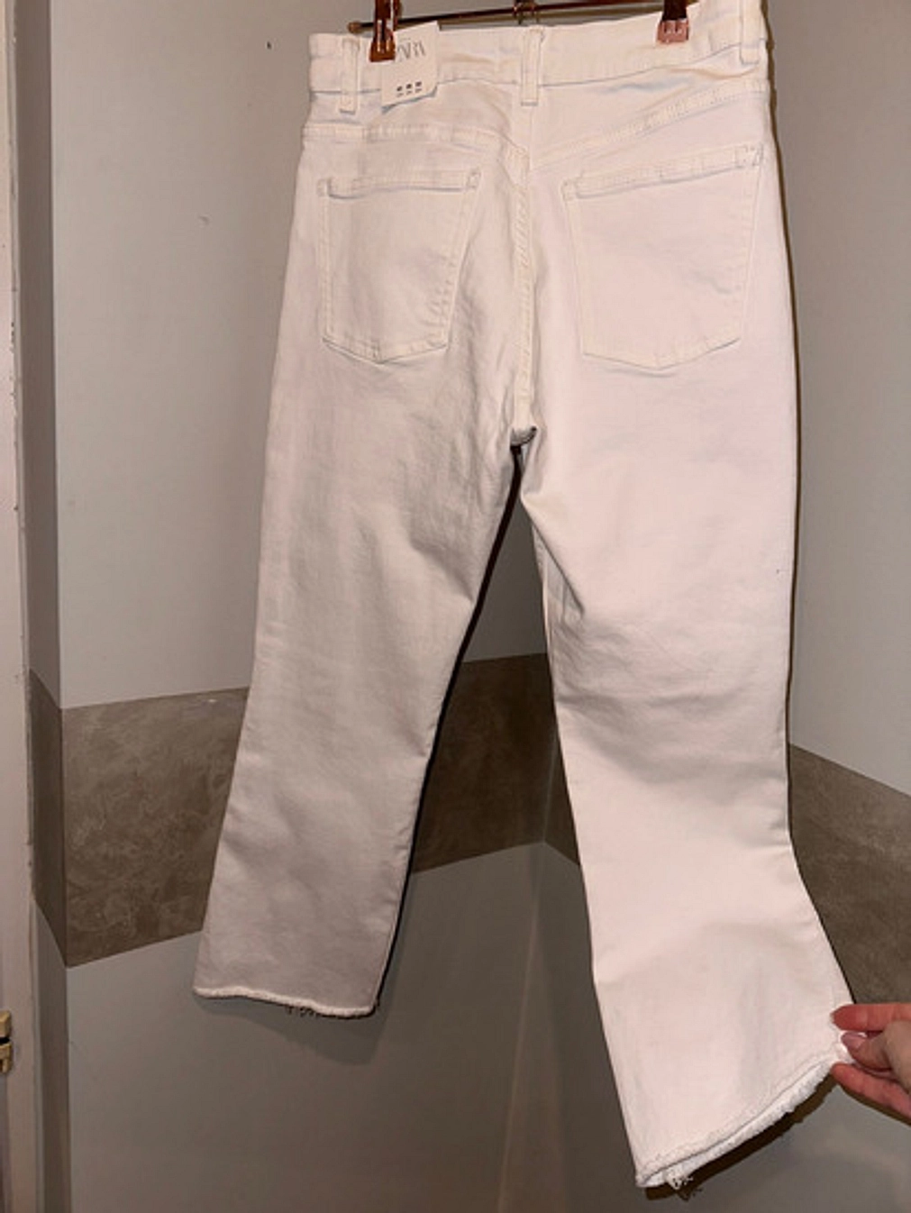 Snizeno 1000 Zara mid rise croped flare, 40 slika #4