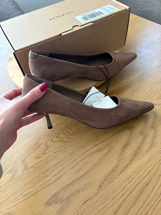 Reserved cipele sa etiketom slika #4