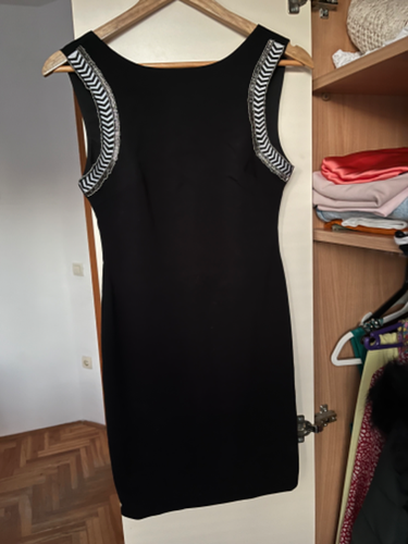 Zara crna haljina