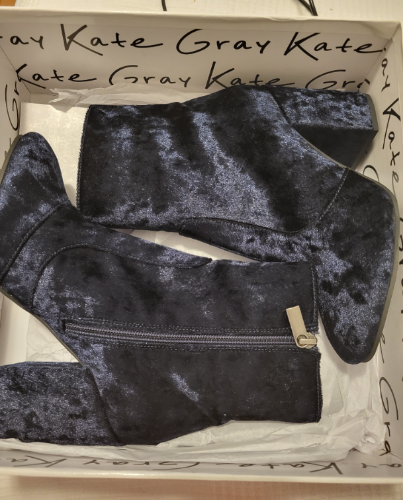 Nove Kate Gray čizmice 38