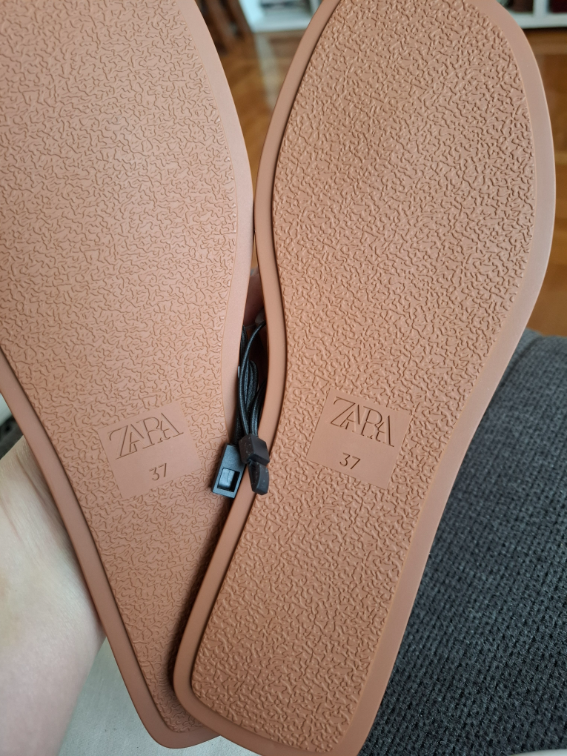 Nove ZARA kožne papuče 37 slika #4