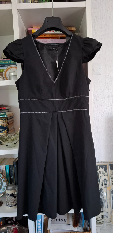 Nova Sisley haljina S slika #1