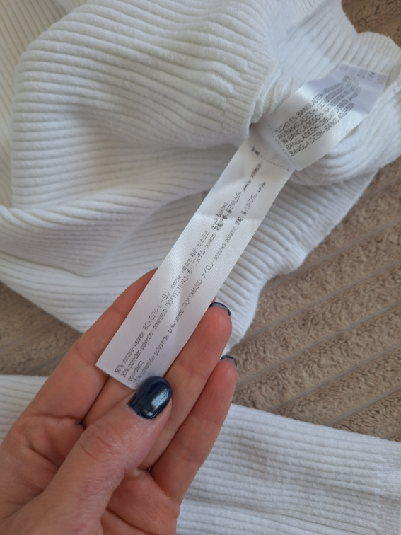 Zara crop top rolka slika #4