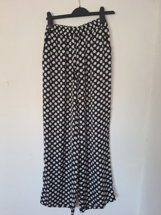 Tufnaste pantalone slika #1