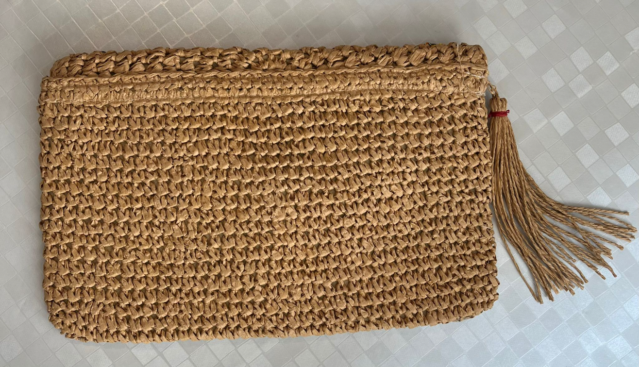 Slamnati clutch sa perlama Mango, novo slika #2