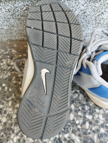 Nike original decije patike br.29,5 ug.18cm. thumbnail #4