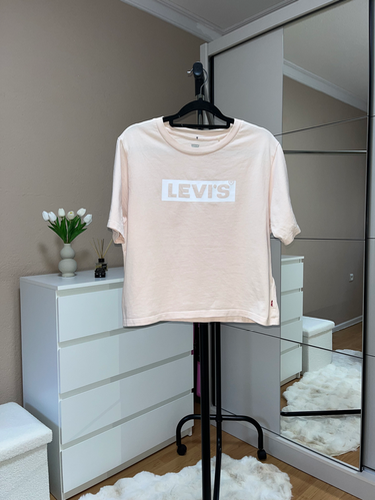 LEVI'S original majica kao nova