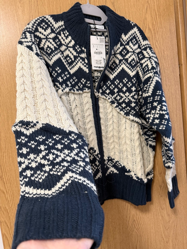 Zara dzemper novo