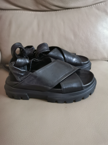 AGL SKUPOCENE SANDALE 38