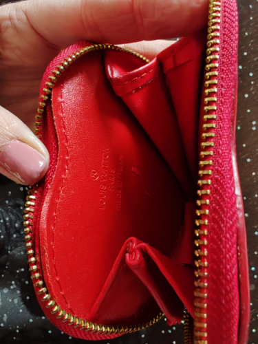 Louis vuitton privezak srce thumbnail #3