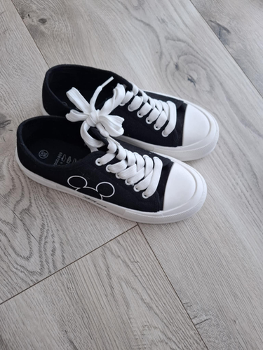 Nove!!! Disney patike