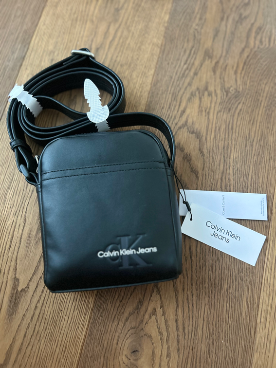 Novo!! Calvin Klein torbica slika #3
