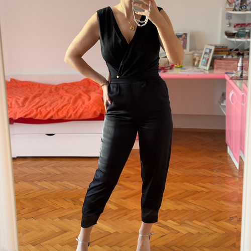 Svečani crni kombinezon