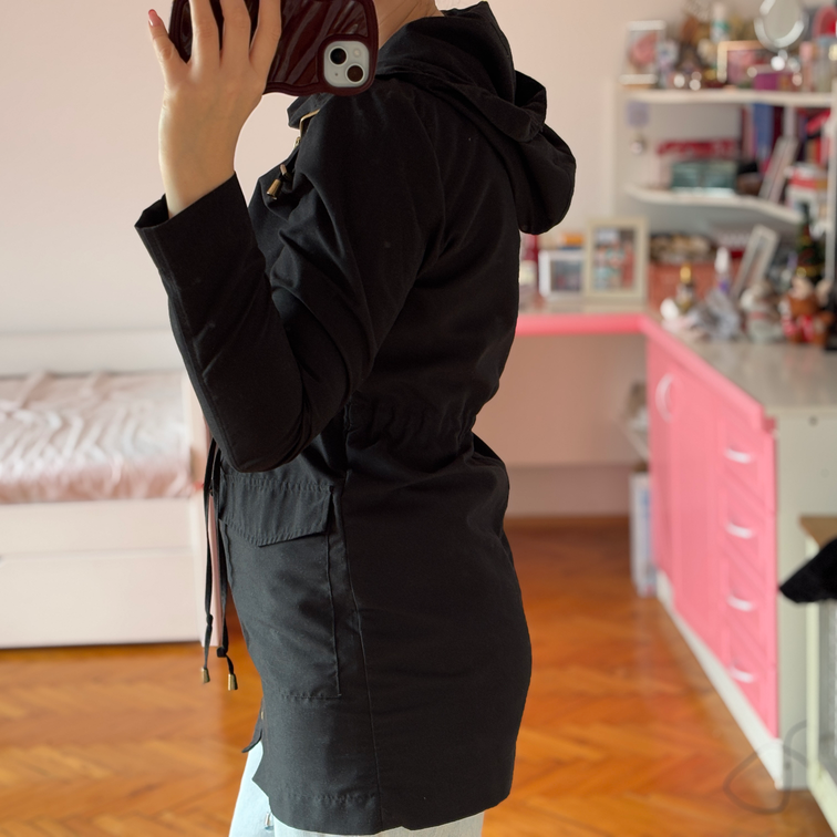 Esmara lagana crna jaknica slika #3